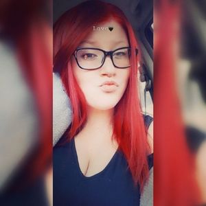 Meet your Posher, Cortney